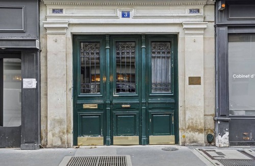 Ternes Apartment | Lavie Maison : Hot Tub & AC Near Arc de Triomphe