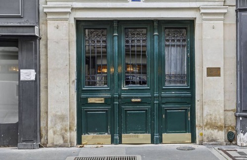 Ternes Apartment | Lavie Maison : Near Arc de Triomphe, Hot Tub & AC