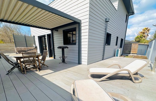 Le Teich Villa | LAVIELA EDEN LE TEICH two 11 bedroom villas for 27 people with swimming pool