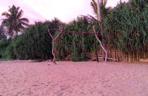 Wadduwa Hotel | Lavila beach cottage