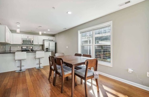 Lowry Hill East House | Lavish 1BR/1.5BA Room in Shared Home w/Rooftop