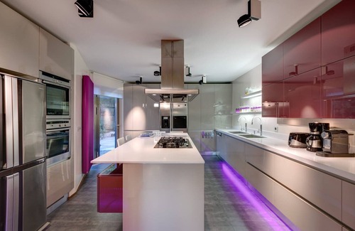 Makrigianni Villa | Lavish Athens Villa | Villa Melody | 4 Bedrooms | Beachfront!