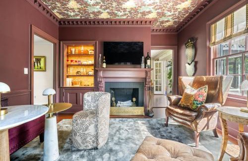 Dedham House | Lavish Boston Mansion For Short And Mid Term Stays