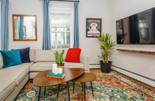 Dorchester House | Lavish Duplex | Near T