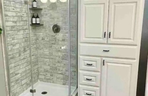 Nederland House | Lavish Living on Monroe