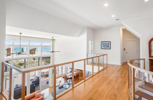 Saint Helena Island Villa | Lavish Two-story Oceanfront Home w/Huge Deck, Wifi, & Incredible Views