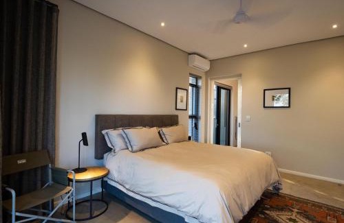 Hoedspruit House | Lavish villa in Hoedspruit with hot tub