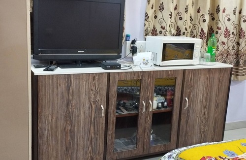 Bandra Kurla complex House | Laxmi Niwas HomeStay Serviced Apartment Chembur Mumbai for famailies