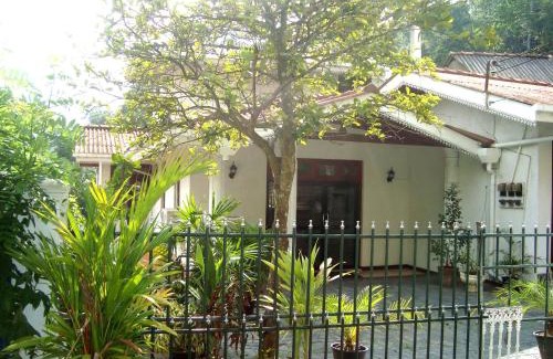 Anniwatta House | Layathraa Kandy