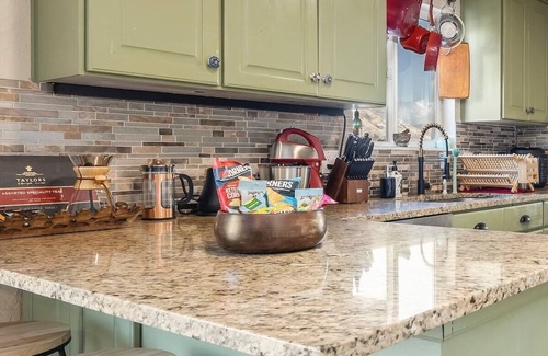 Layton Villa | Layton 1 · #1, 30% Rental Car, Pool & Jacuzzi, 0 Fees, Crib