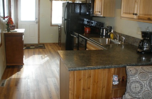 Chamberlain Cabin | Lazy Bear Cottage - Very close to downtown! Newly Renovated, 1 Bedroom, 1 Bath!