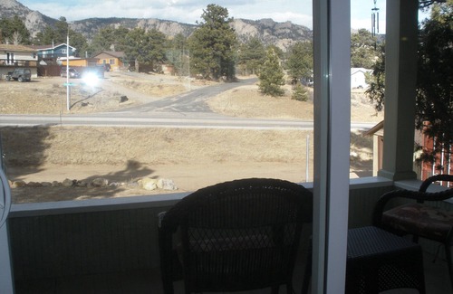 Chamberlain Cabin | Lazy Bear Cottage - Very close to downtown! Newly Renovated, 1 Bedroom, 1 Bath!