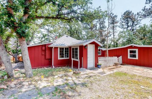 Broadmoor House | Lazy Bear Retreat
