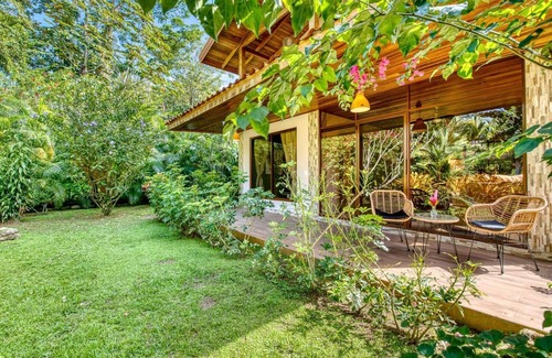 Puerto Viejo de Talamanca Apartment | lazy parrots' luxury apartment#1: ✔pool ✔beach path✔AC