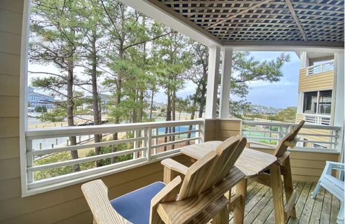 Manteo Condo | LAZY DAYS - A PIRATE'S COVE GETAWAY