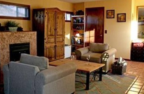 Sierra Vista Bed & Breakfast | Lazy Dog Ranch