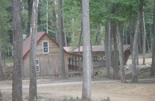 Joppa House | Lazy G Cabin #3 Creek Side Cabin