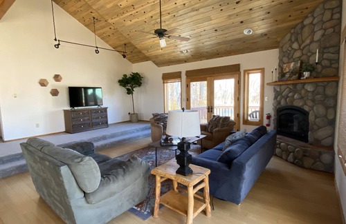 South Fork House | Lazy River Guest House