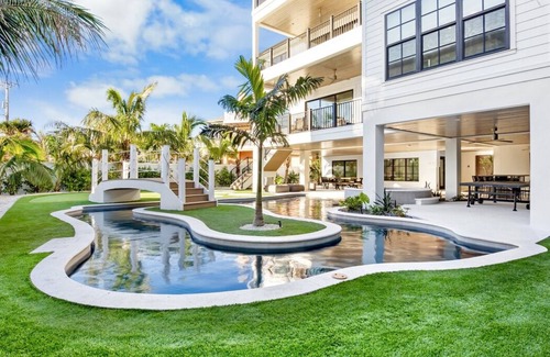 Anna Maria House | Lazy River! Mini Golf! Sleeps 16 Anna Maria Island - Nautical Situation