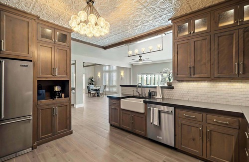 Boerne House | Lazy River Ranch-Events,Fire Pit,Hot tub,Billiards