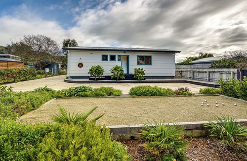 Waimarama House | Lazy Sunday - Waimarama Holiday Home