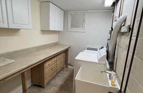 Ship Bottom House | LBI Bayfront Beauty Brand New Hot Tub! Boat Slip Included! Two blocks to Beach!