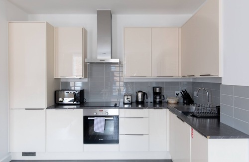 Camden Town Apartment | LCA - Luxury Serviced Apartment in Camden (mins to Central London)