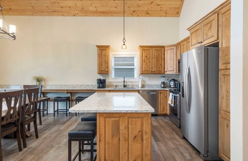 Indian Point House | Ldg 10 Ozark Sunset - Private Hot Tub -Indoor Pool