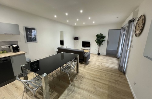 Roanne Apartment | Le 002 du Marché, Appartement en Centre-ville