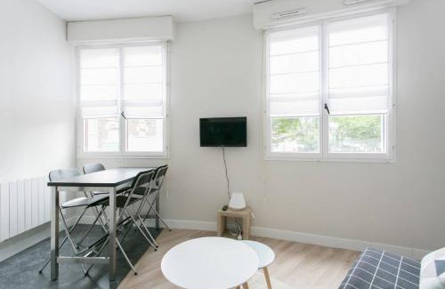 Montrouge Apartment | Le 10 Cosy