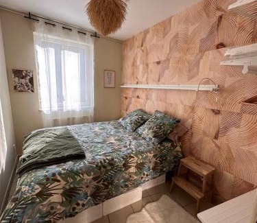 Montville Apartment | Le 101 appartement dans charmant village parking facile