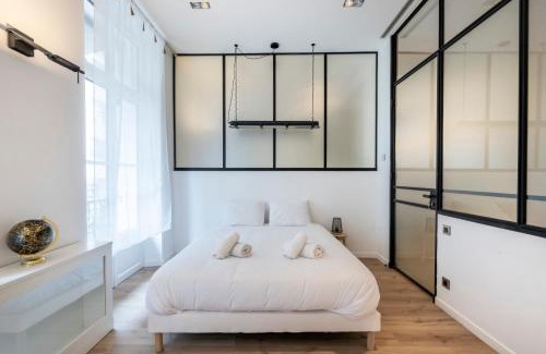 Cannes City Centre Apartment | Le 121 - LOFT design Rue d'Antibes