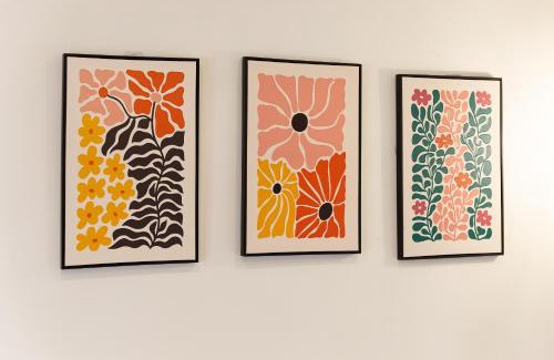 Rueil-Malmaison Apartment | Le 13 privé - Proche RER A - 20 min de Paris - Rue privée sécure