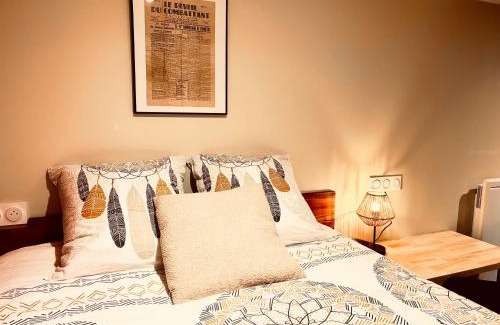 Feurs Apartment | Le 23 Factory - RDC - Proche gare et centre - Wifi