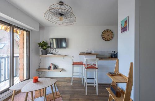 Villers-sur-Mer Apartment | Le 406, T2 avec balcon & parking à 70m de la mer
