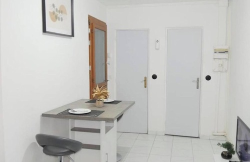 Eragny Apartment | Le Bac d'Eragny