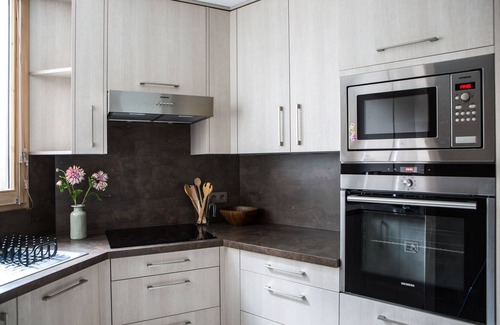 Chamonix City Centre Apartment | Le Beausite C Apartment - an apartment that sleeps 5 guests in 2 bedrooms