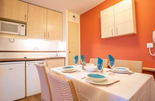 Cap Esterel Apartment | Le Belvédère (V2 013) by Interhome