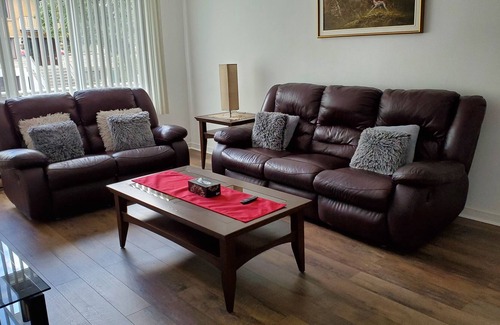 Saint-Leonard Apartment | Le Bellefeuille RC
