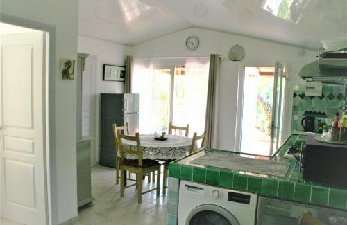 Salernes House | le bien placé