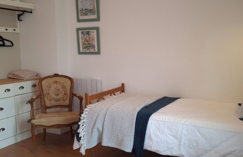 Saint-Aignan Bed & Breakfast | Le Black Dog Bedroom 4