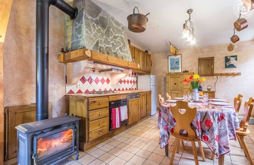 Belledonne House | LE Boedete - LA Chapelle