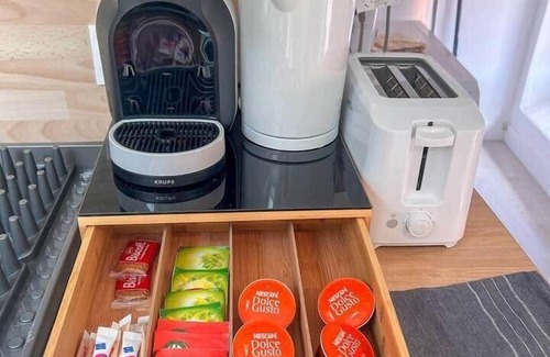 Clermont-Ferrand Apartment | Le Bohème: free private parking