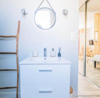 Brive-la-Gaillarde Apartment | Le Boheme Terracotta - Proche du centre hospitalier