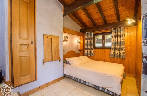 Seytroux House | Le Bois des Louison
