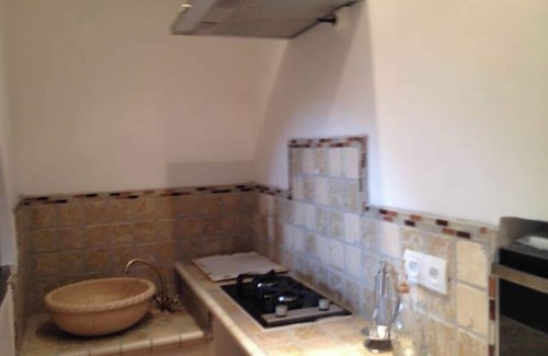 Violes House | LE BORIE gites for 2 persons dog allowed - under 16 kg