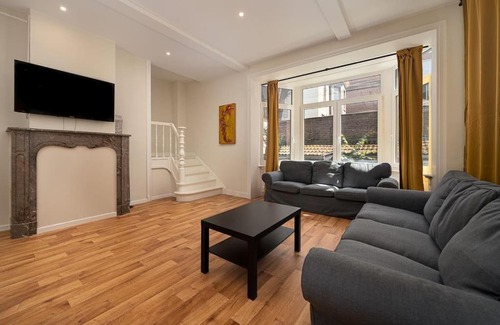 Liege Apartment | Le calme en plein centre ville: Maison 4ch 4sdb