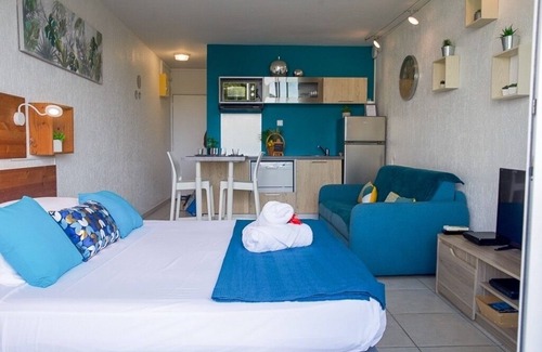 Pointe de la verdure Apartment | Le Calypso, cosy, fully-equipped studio by the sea