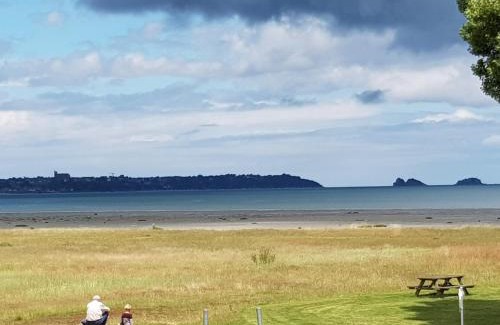 Saint-Benoit-des-Ondes Apartment | Le Cancaven - Côté Mer - Très belle vue mer