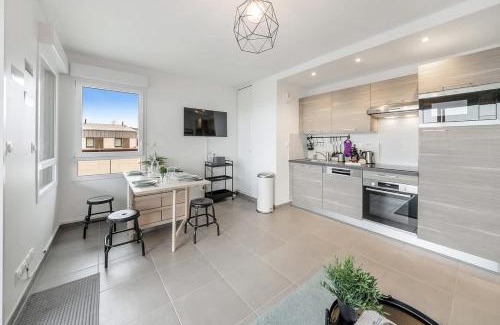 Rocabey - Alsace - Gare Apartment | Le Canephora - 800m mer, terrasse, parking, 400m gare